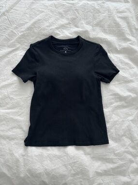 Black Short Sleeve Top